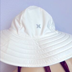 Hurley White Quilted Brim Bucket Sun Hat